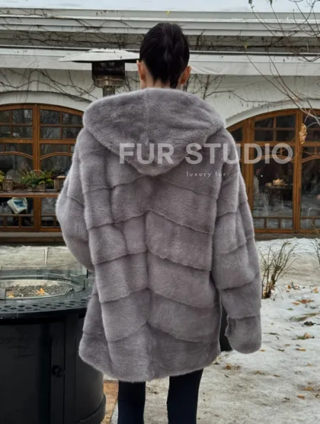 Полушубок норковый с капюшоном - фото 6