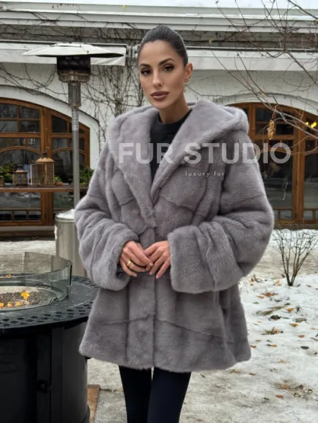 Полушубок норковый с капюшоном - фото 12