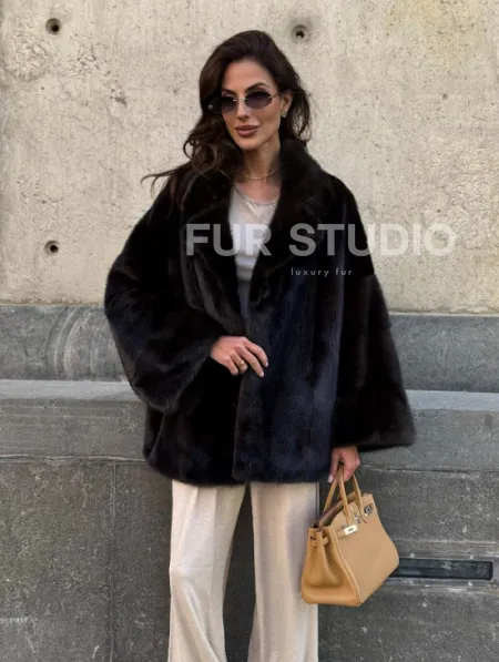 Норковая шуба в цвете махагон - фото 6