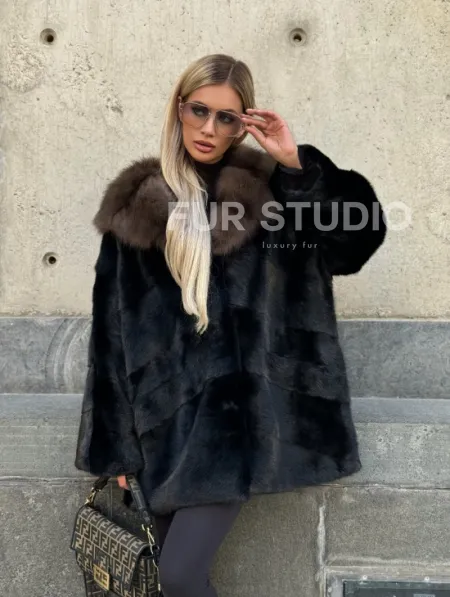 Черный норковый полушубок с капюшоном куница - фото 12