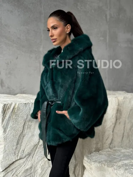 Норковый полушубок с капюшоном - фото 7