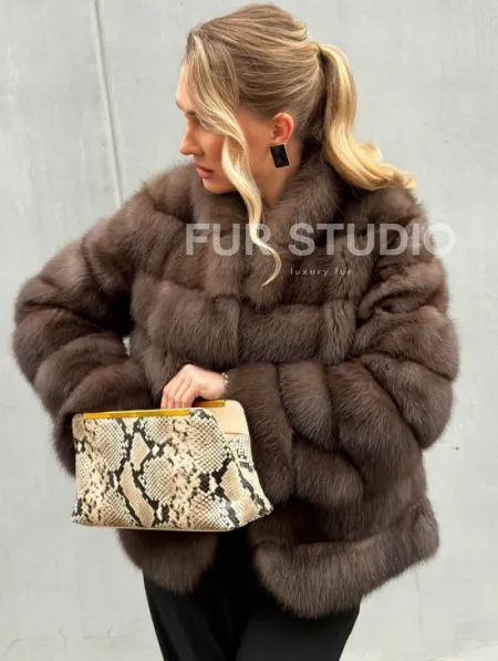 Меховой жакет из куницы - фото 9