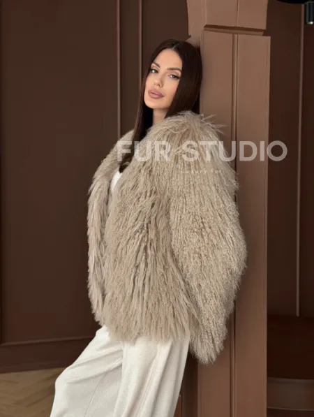 Шуба из натурального меха ламы - фото 15
