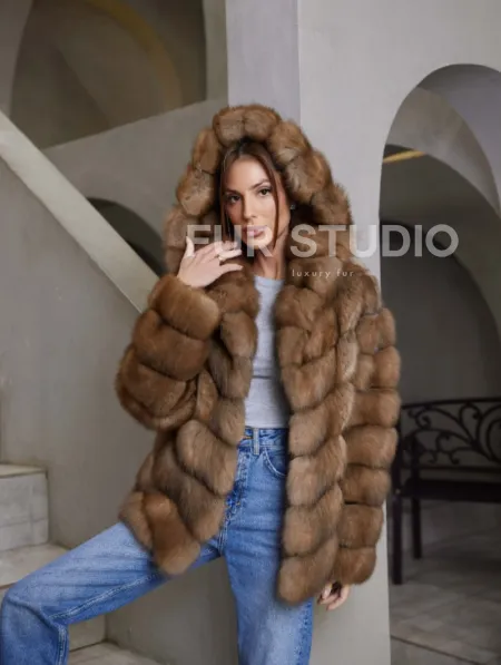 Шуба из куницы с капюшоном - фото 1