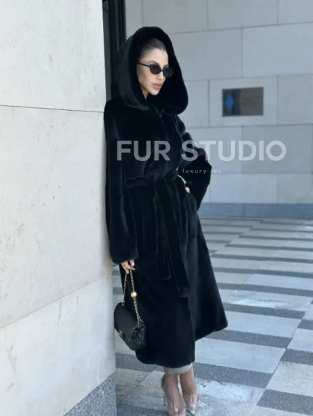 Шуба норка BLACKGLAMA с капюшоном - фото 7