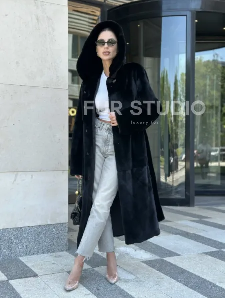 Шуба норка BLACKGLAMA с капюшоном - фото 12