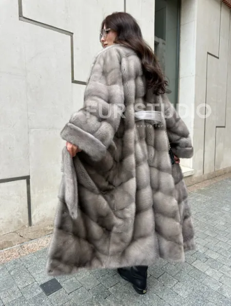 Шуба из норки  серого цвета - сапфир с английским воротником - фото 8
