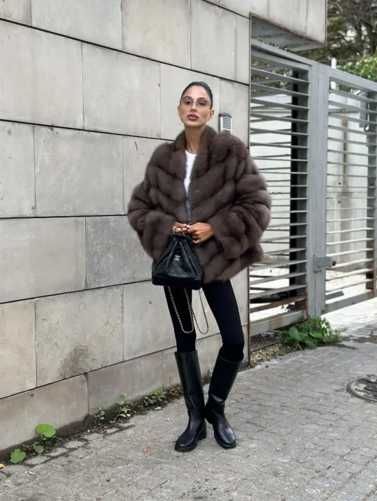 Меховой жакет - шуба из куницы цвет трюфель - фото 9