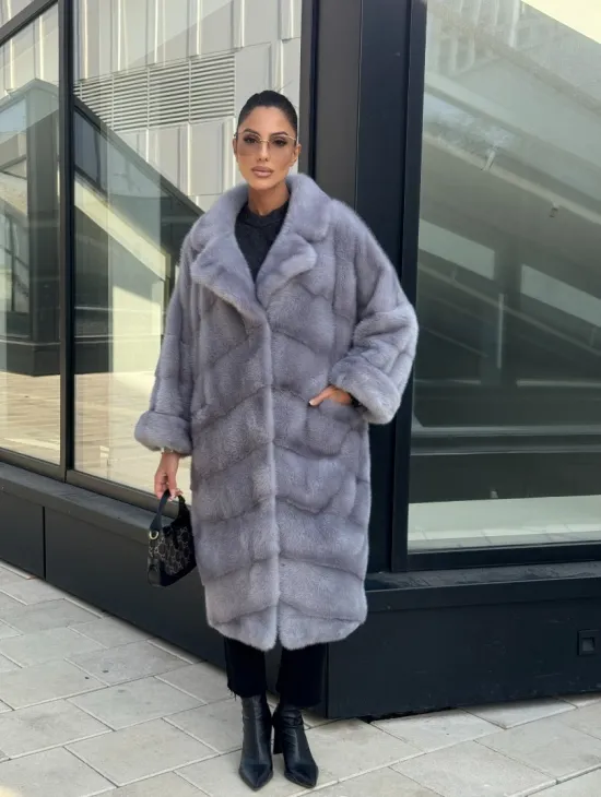 Голубая норковая шуба английский воротник, фасон кокон - фото 10