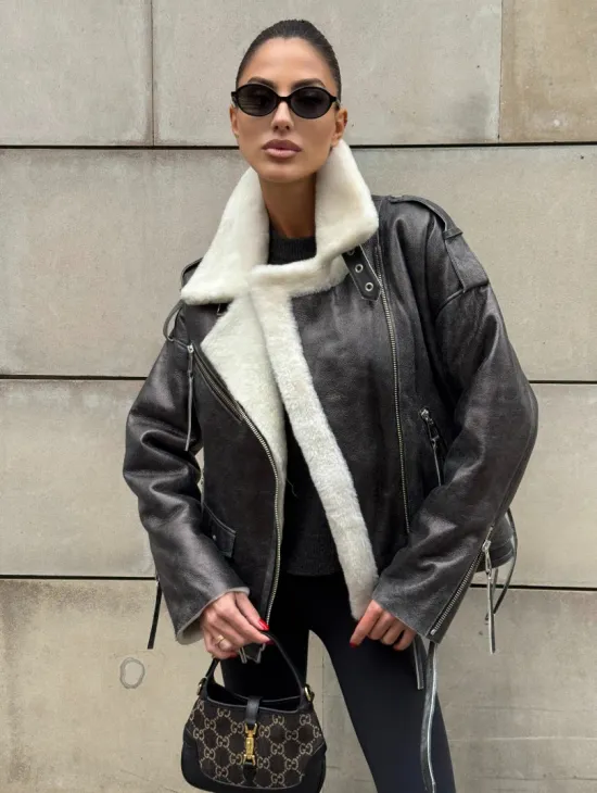 Коротка женская дубленка Vintage Grey из белой овчины мериноса, боковой шнуровкой и накладной пояс - фото 6