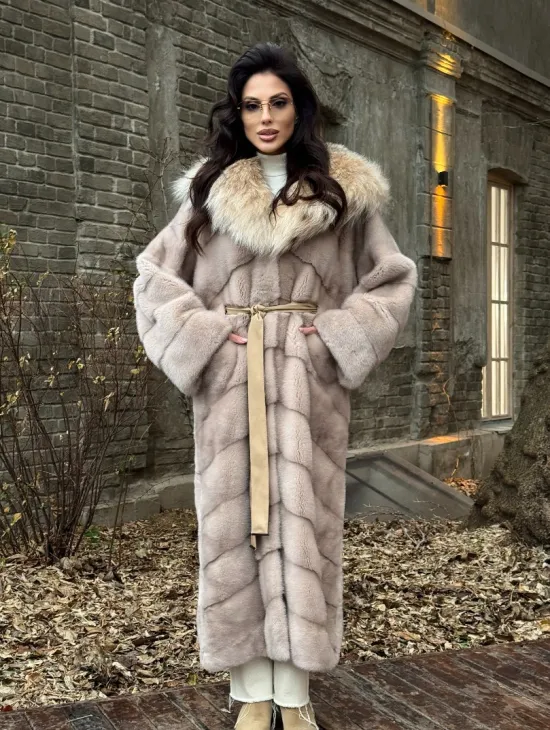 Шуба теплая из меха норки с капюшоном из натуральной рыси - фото 8