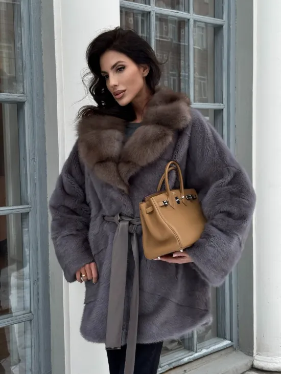 Полушубок летучая мышь из норки с воротником из куницы - цвет графит - фото 8