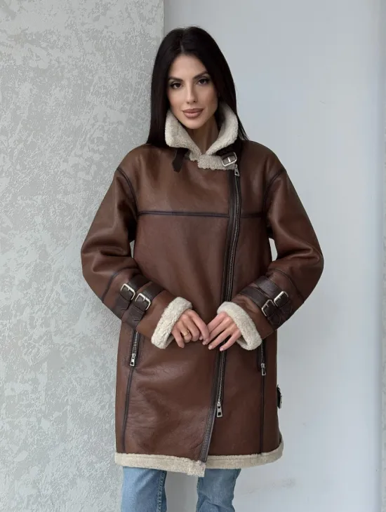 Удлиненная дубленка авиатор в коричневом цвете - винтажный стиль - фото 0