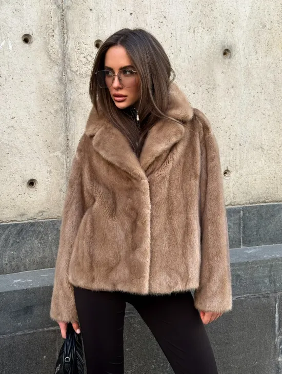 Короткий норковый жакет с английским воротником цвет пастель - фото 7