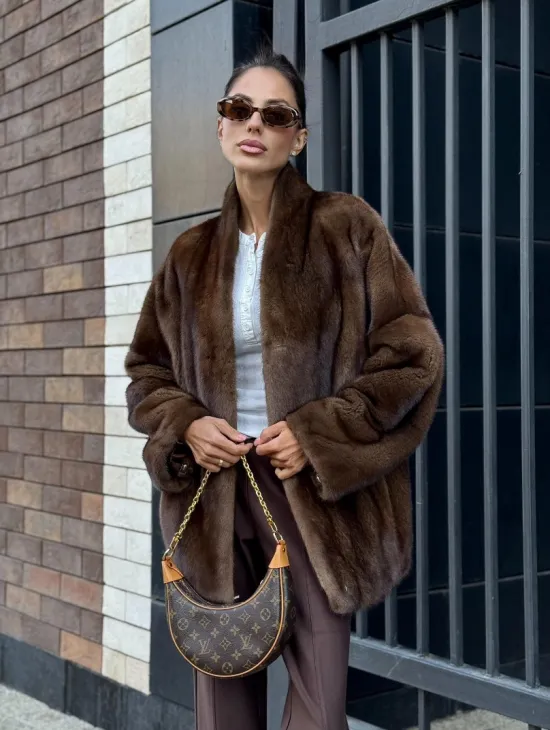 Модная шуба из норки 2025 - фото 9