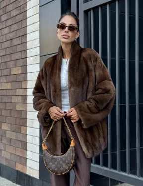 Модная шуба из норки 2025 - фото 9