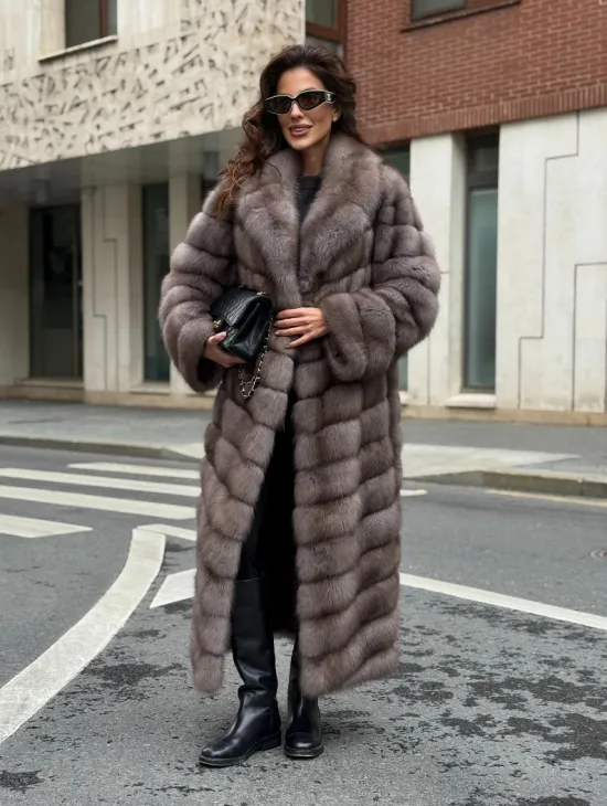 Шуба из меха куницы в цвете Truffle - фото 10