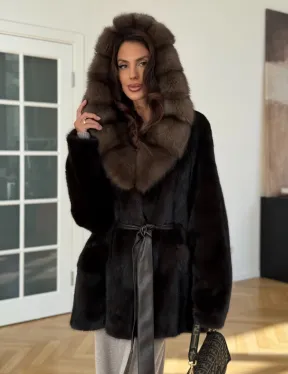 Коричневая норковая шуба с накладными карманами - фото 7