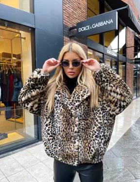 Короткая шуба под леопард из экомеха - фото 3