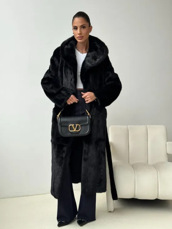Черная норковая шуба с капюшоном - фото 10