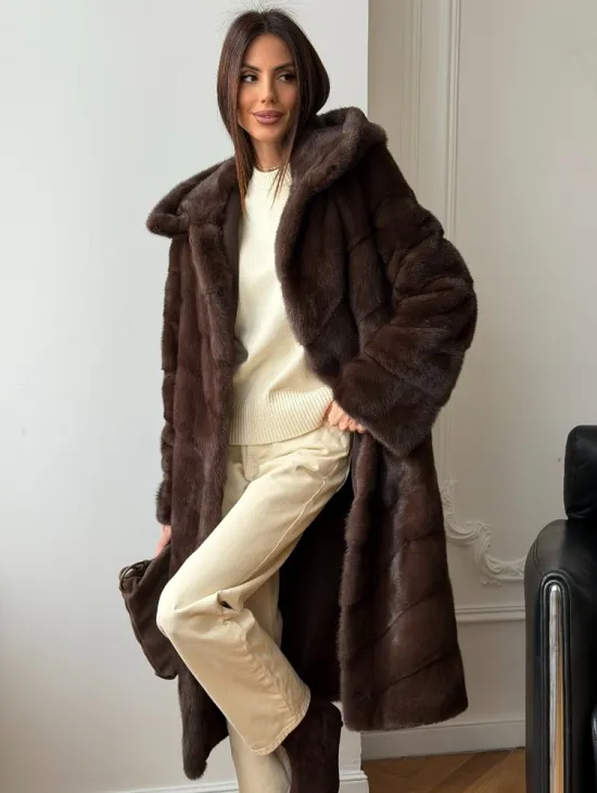 Коричневая норковая шуба с капюшоном - фото 0