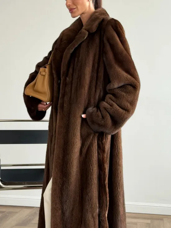 Прямая шуба из норки с поясом - фото 3