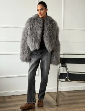 Серая шубка из меха ламы - фото 3