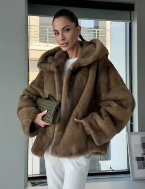 Женский норковый полушубок с капюшоном - фото 11