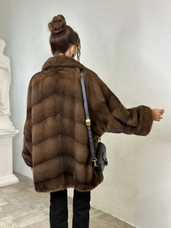 Шуба из аукционной норки английский воротник - цвет орех - фото 4