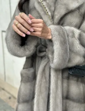 Шуба из норки  серого цвета - сапфир с английским воротником - фото 1