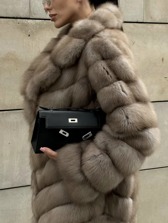 Шуба из куницы женская - цвет тор-тор - фото 2